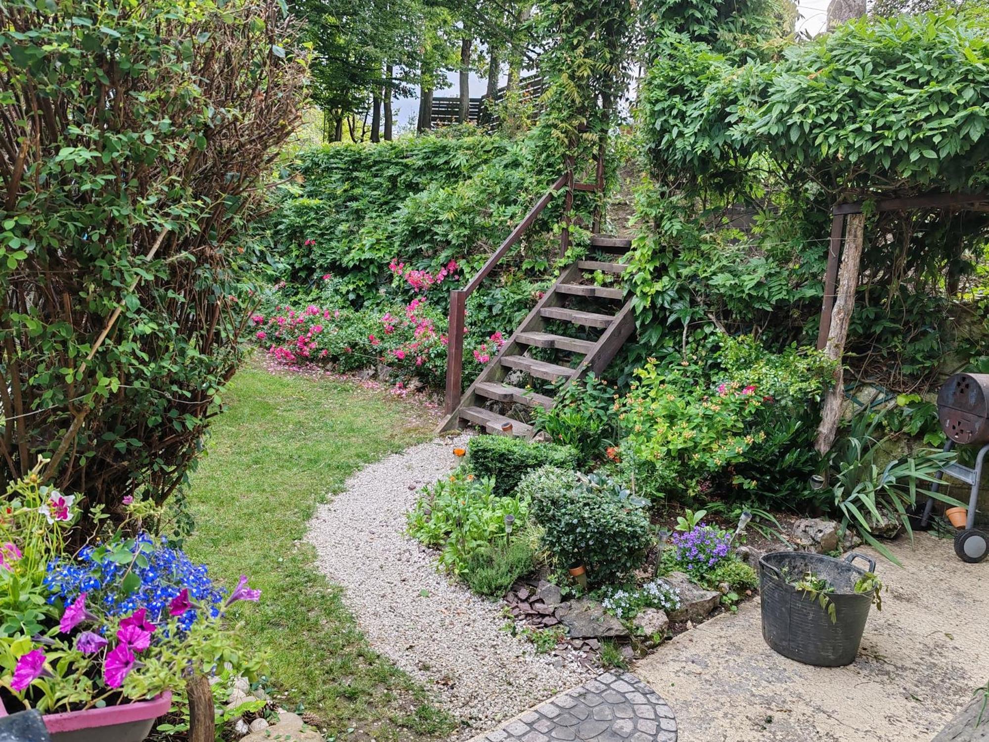 Camp Paradis Vireux-Molhain Eksteriør billede